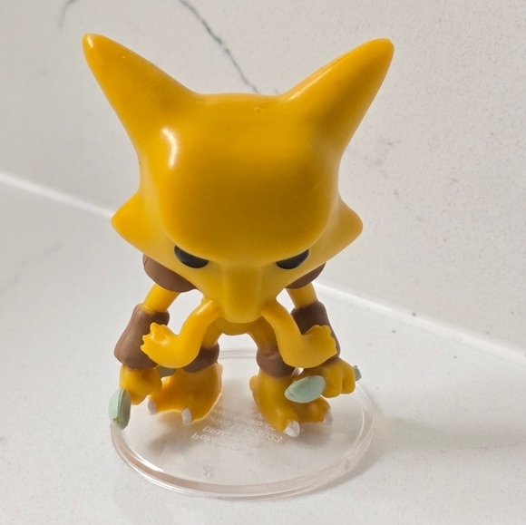 Display Box & 2023 Pokemon Funko Holiday Calendar 1.5 Inch Mini Pop - Picture 7 of 9